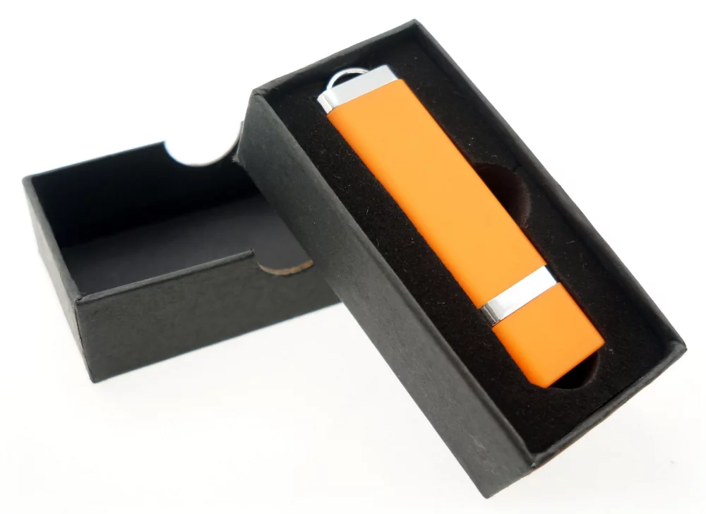 Boîte cadeau noire pour clé USB