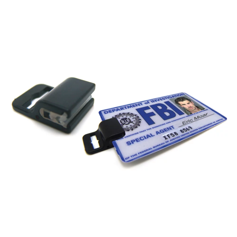 Clip de gouvernement pour cartes d'identification sans fentes / trous
