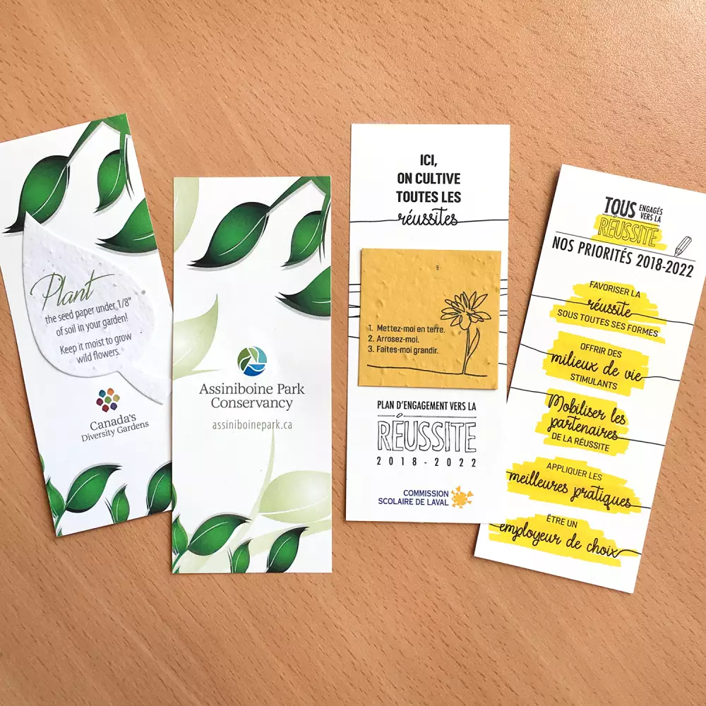 Petit marque-page écologique avec forme imprimée, recto-verso.