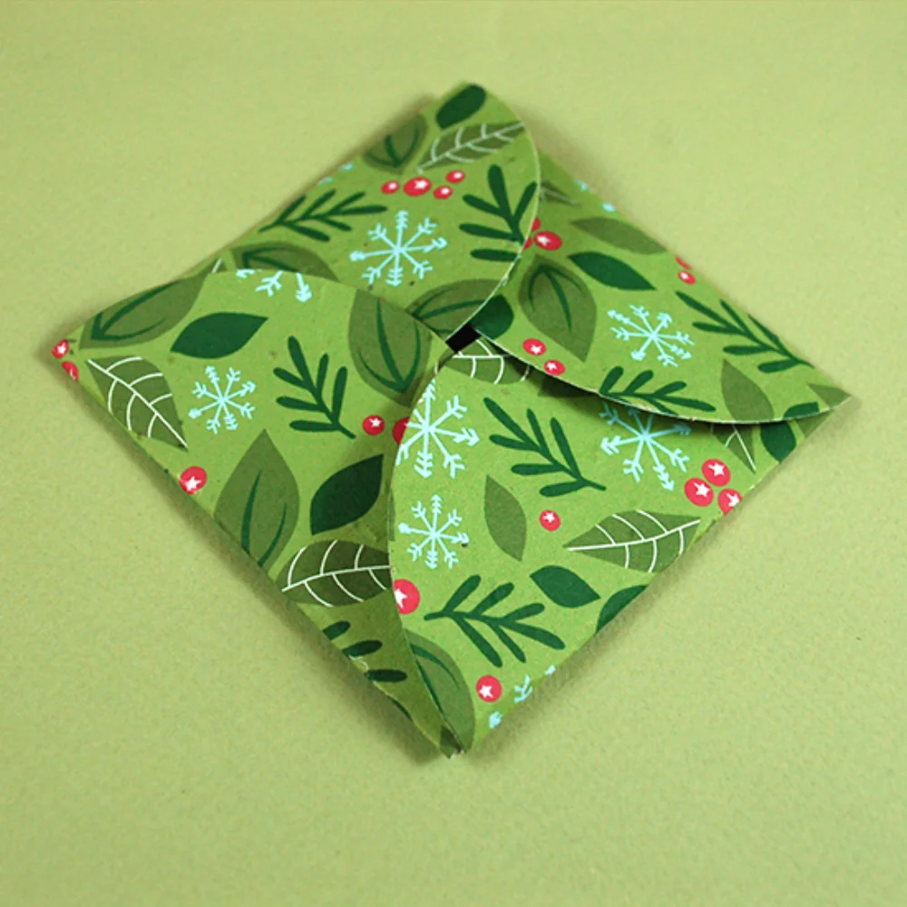 Plantable Holiday Petal Gift Card Holders