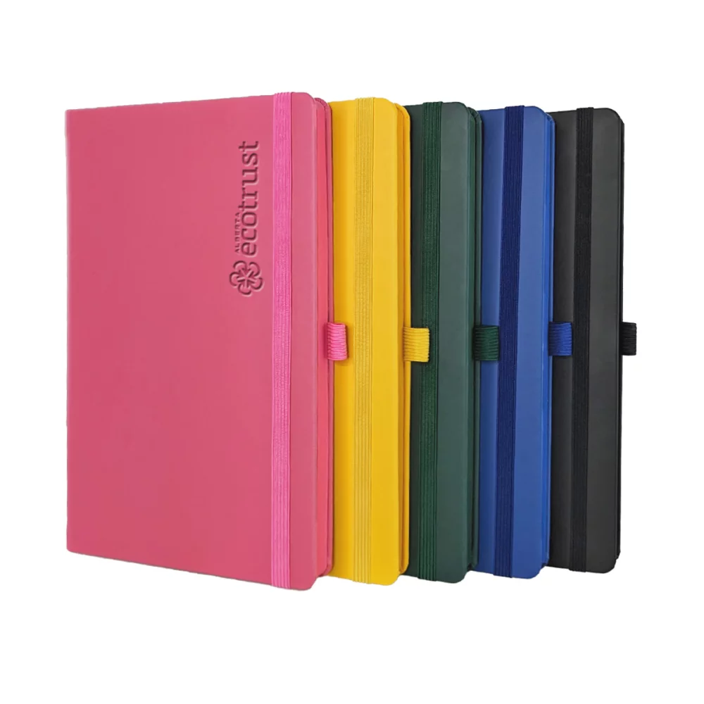 Journal de couleur ivoire moyen