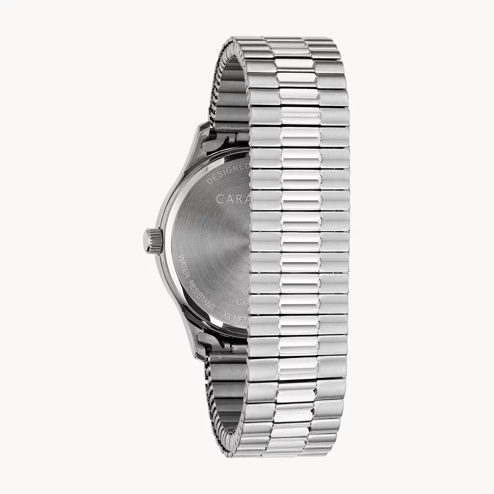 Montre traditionnelle pour homme de la collection Caravelle® avec cadran rond bleu foncé.