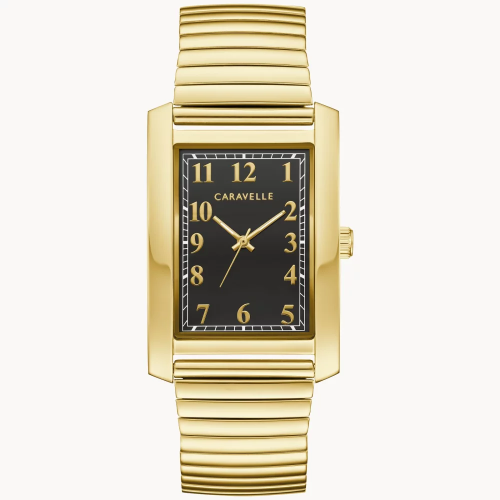 Montre habillée pour homme de la collection Caravelle® avec cadran rectangulaire noir en or.