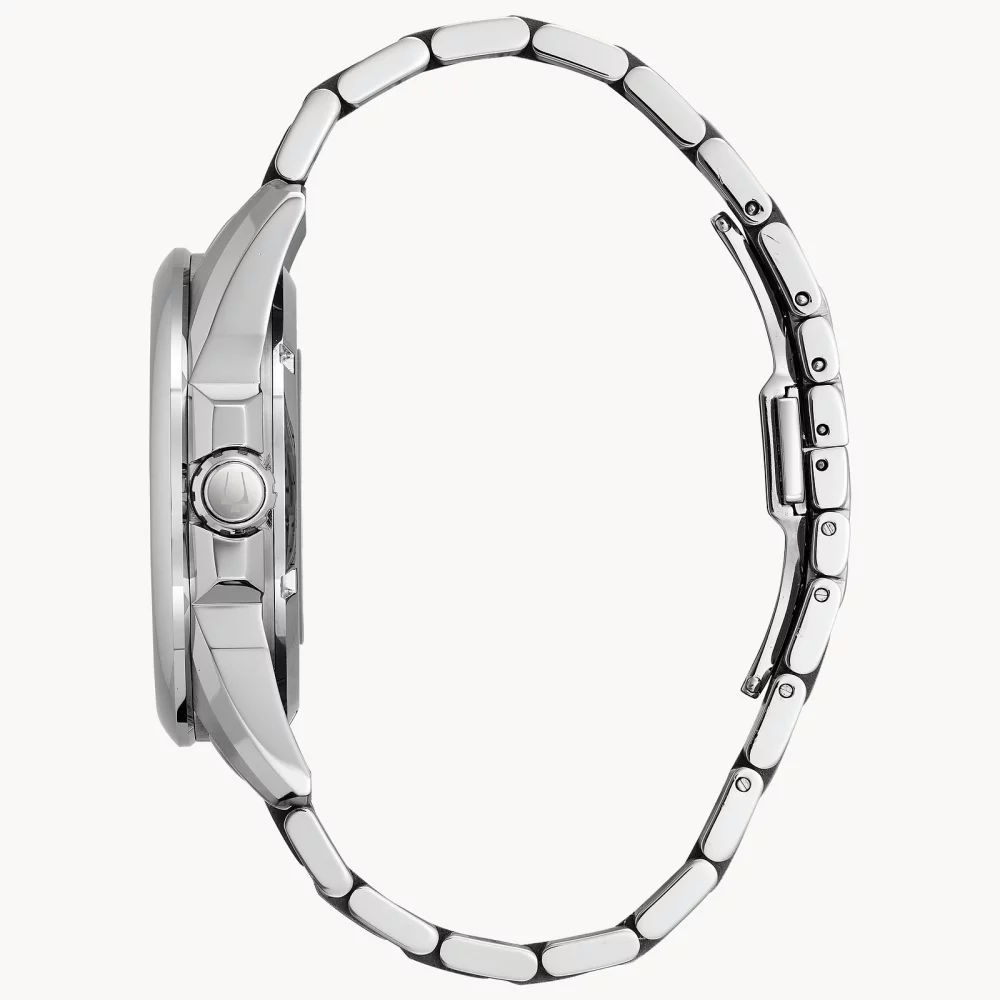 Montre automatique Bulova® Classic Collection pour hommes, modèle Sutton en argent avec accents bleus.