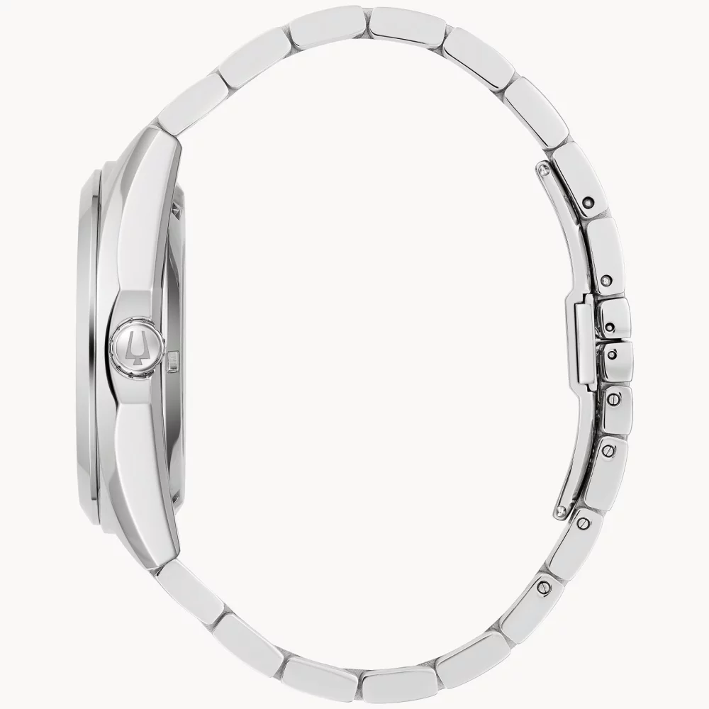 Montre automatique Surveyor pour homme de la collection classique Bulova® avec cadran à ouverture noire.