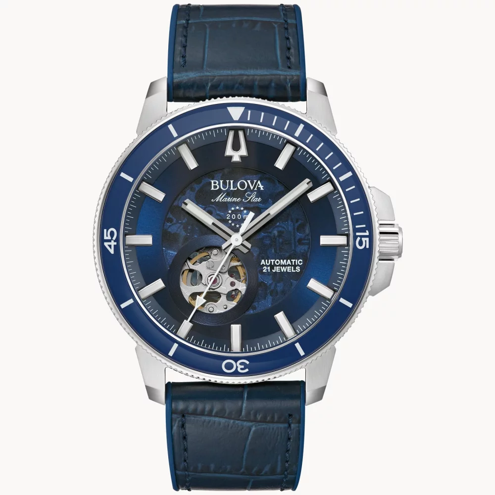 Montre automatique pour homme de la collection Bulova® Marine Star® avec bracelet en cuir bleu.