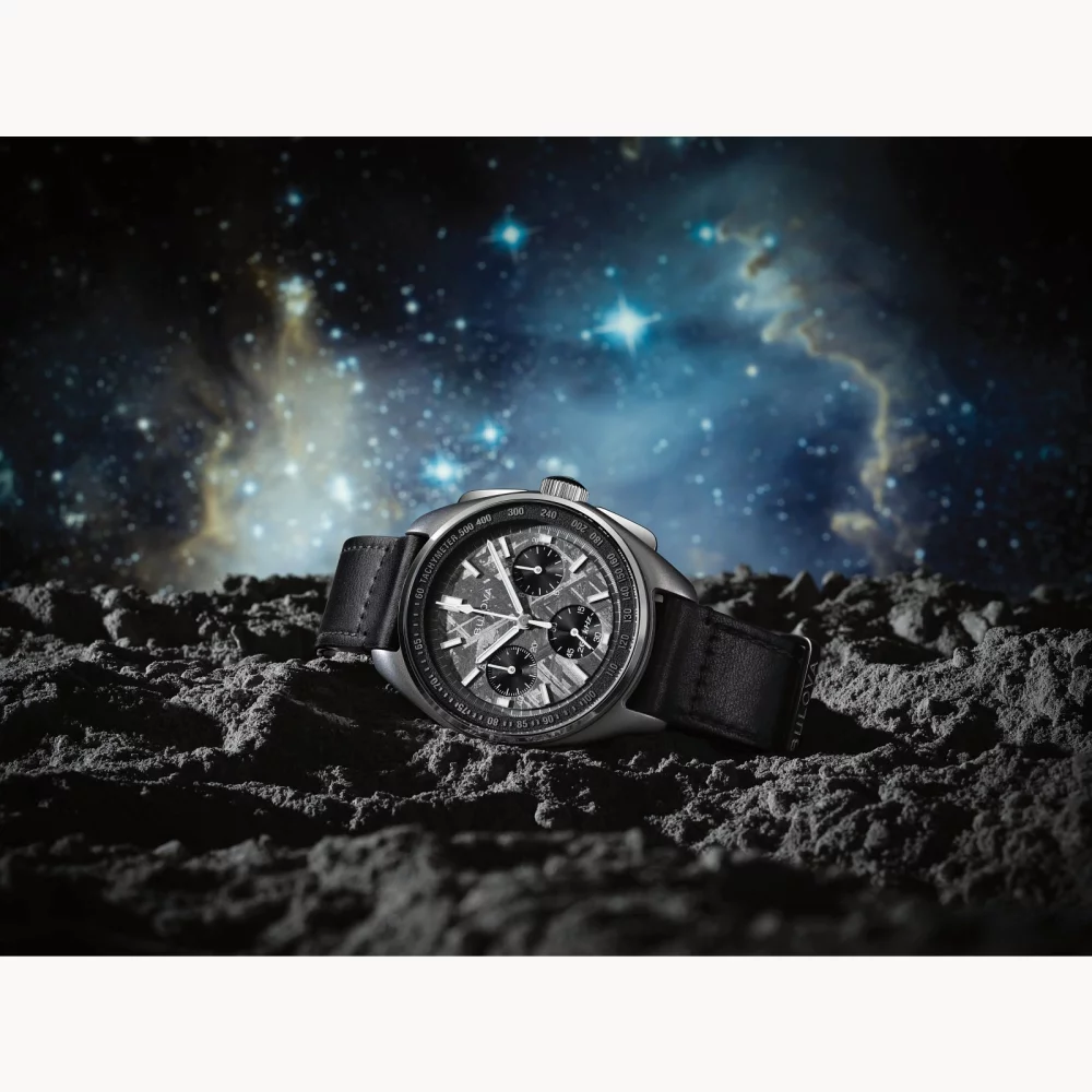 Montre chronographe pilote lunaire de la série Archive de Bulova®