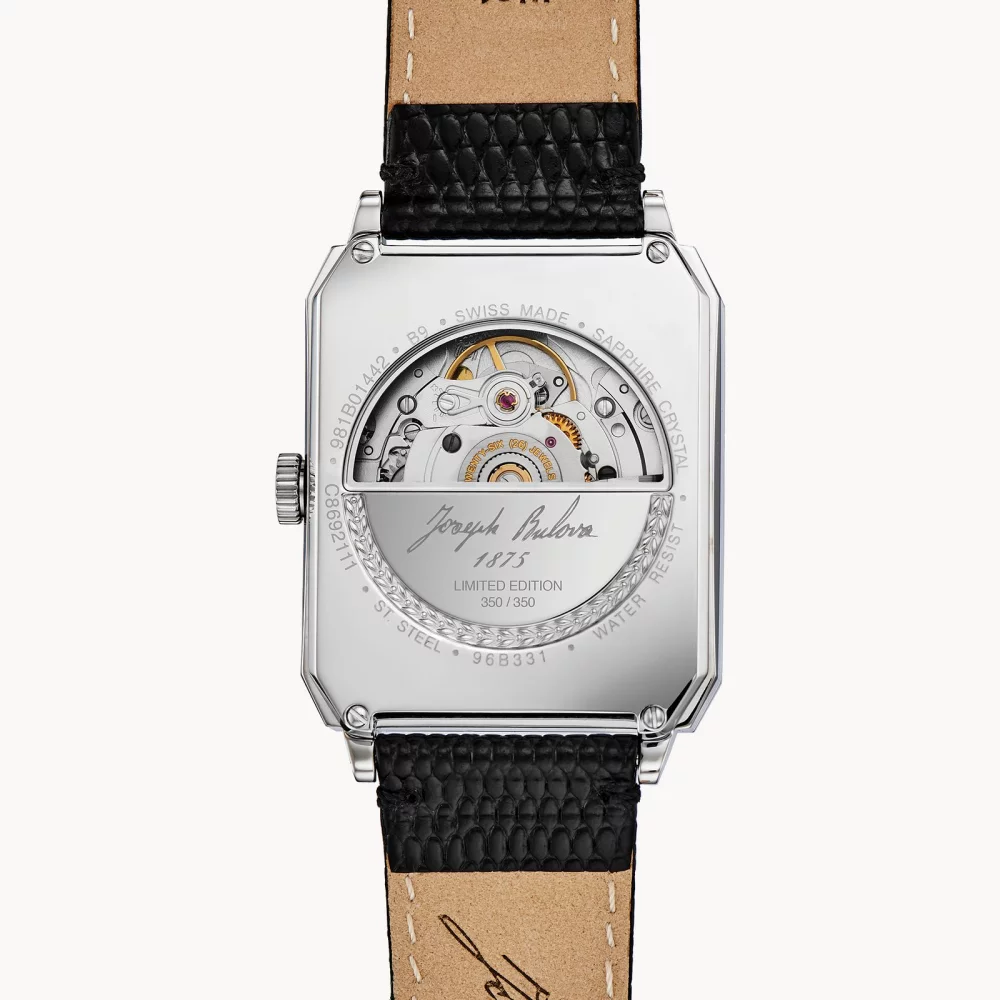 Montre automatique Breton pour homme de la collection Joseph Bulova® avec cadran rectangulaire rose pâle.
