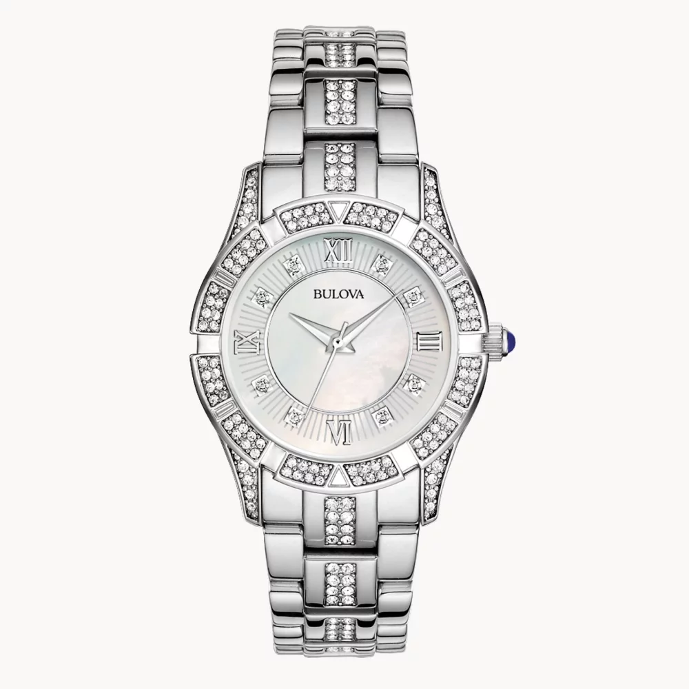 Montre pour femme de la collection Bulova® Crystal avec cadran en nacre et bracelet en argent.