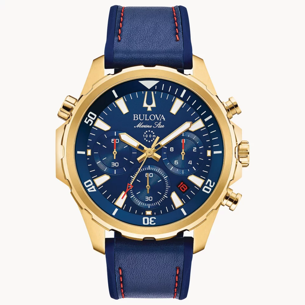 Montre homme Bulova® Marine Star® Collection en or avec bracelet en silicone.