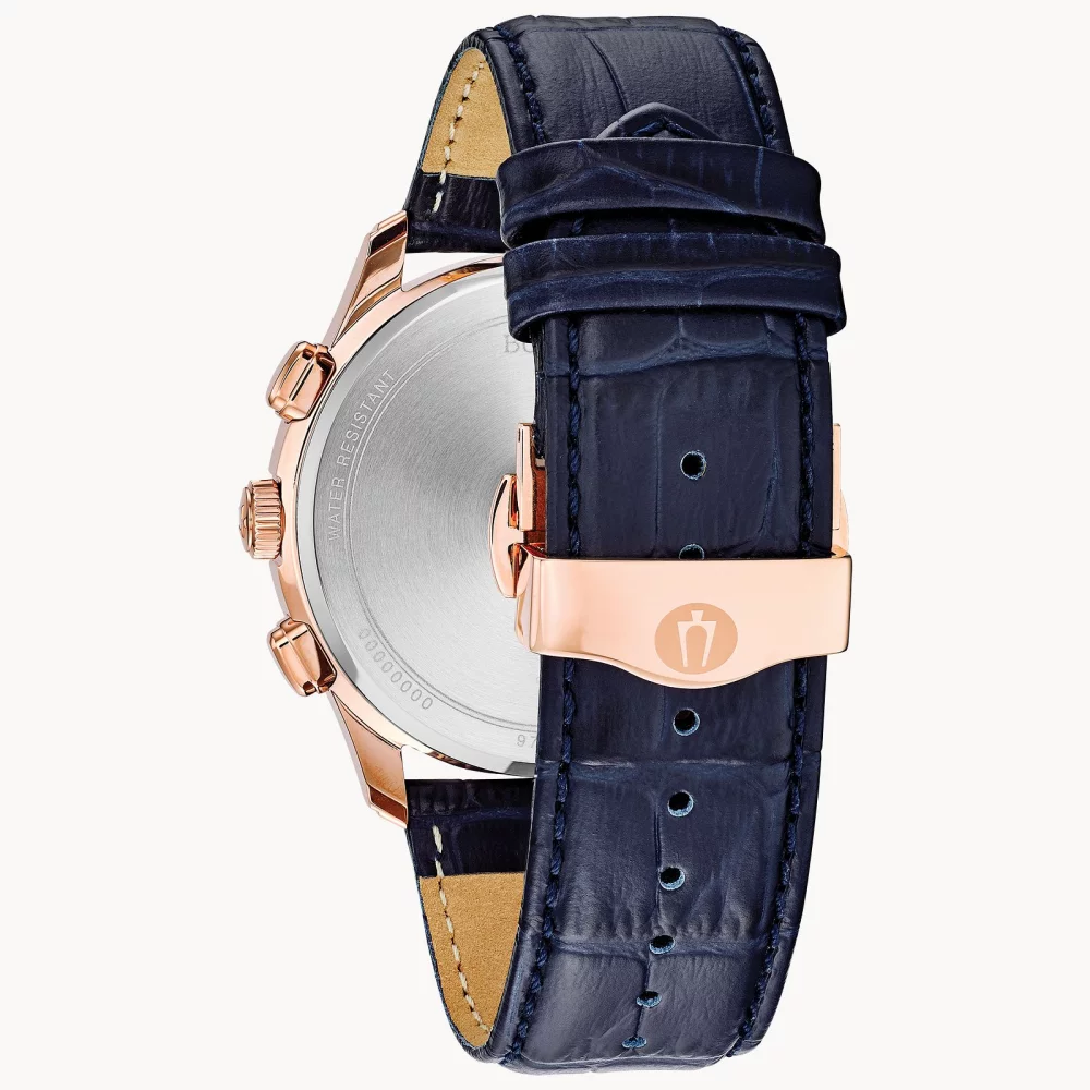 Montre chronographe Bulova® Classic Collection pour homme en or rose avec bracelet en crocodile bleu Wilton.