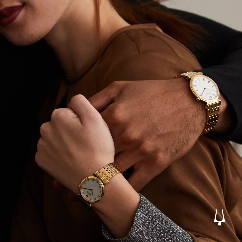 Montre Bulova® Classic Collection pour femmes, modèle Regatta en or avec cadran en nacre.