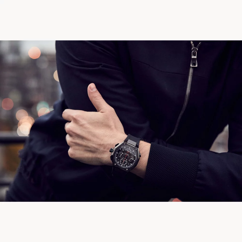 Montre grise pour homme de la collection Bulova® Series X avec bracelet en caoutchouc.