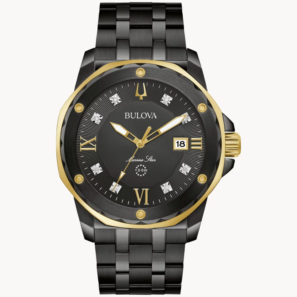 Montre noire pour homme de la collection Bulova® Marine Star® avec accents dorés.