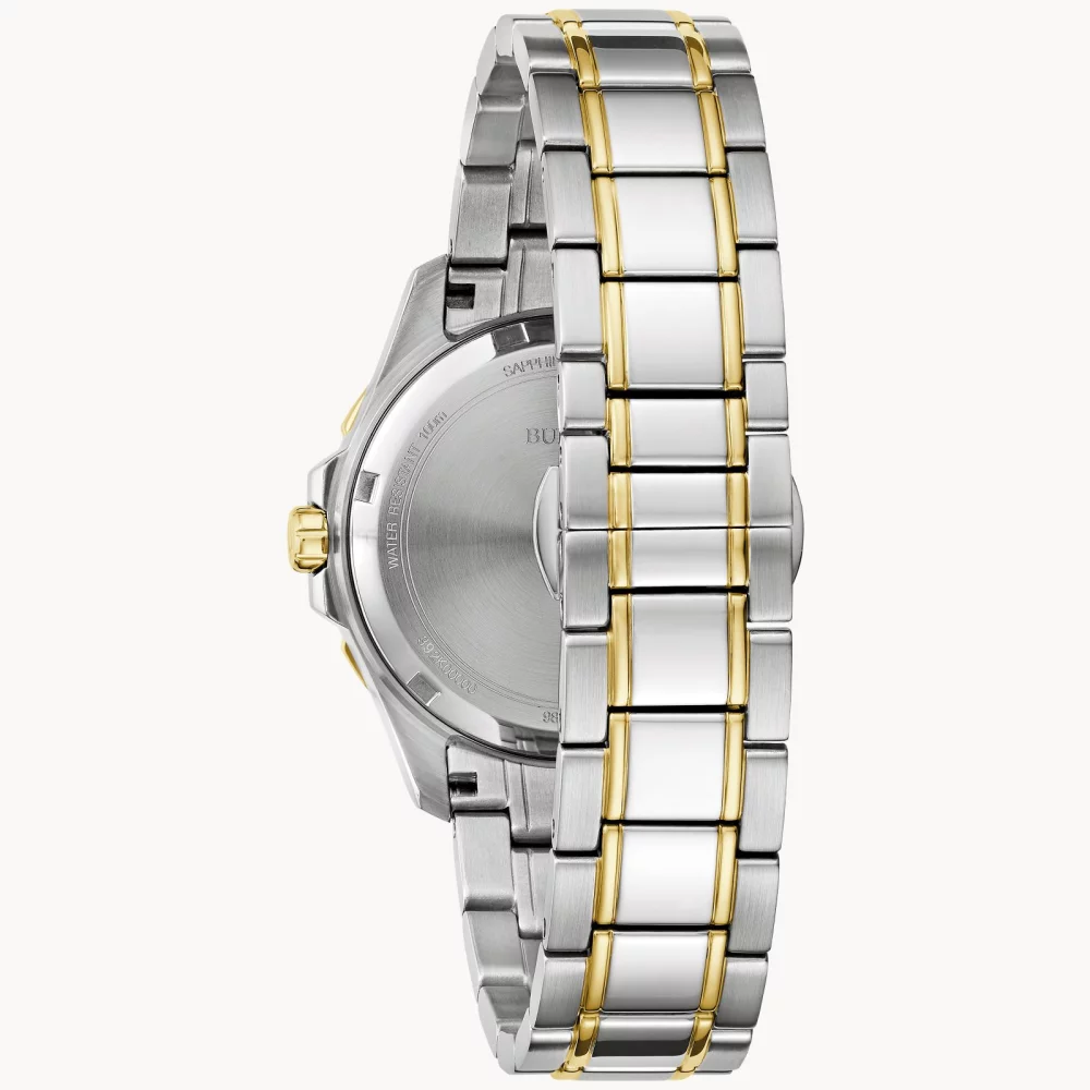 Montre pour femme de la collection Bulova® Marine Star® en deux tons avec cadran en nacre.