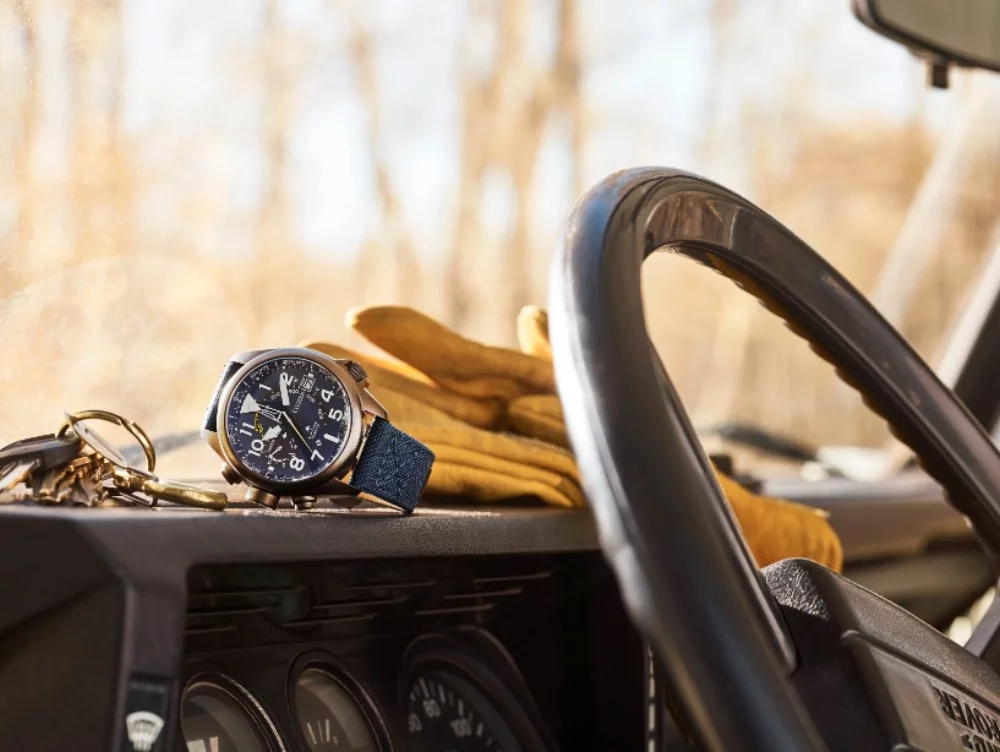 Montre Citizen® Promaster Land Collection pour homme avec cadran Altichron noir et bracelet en nylon.