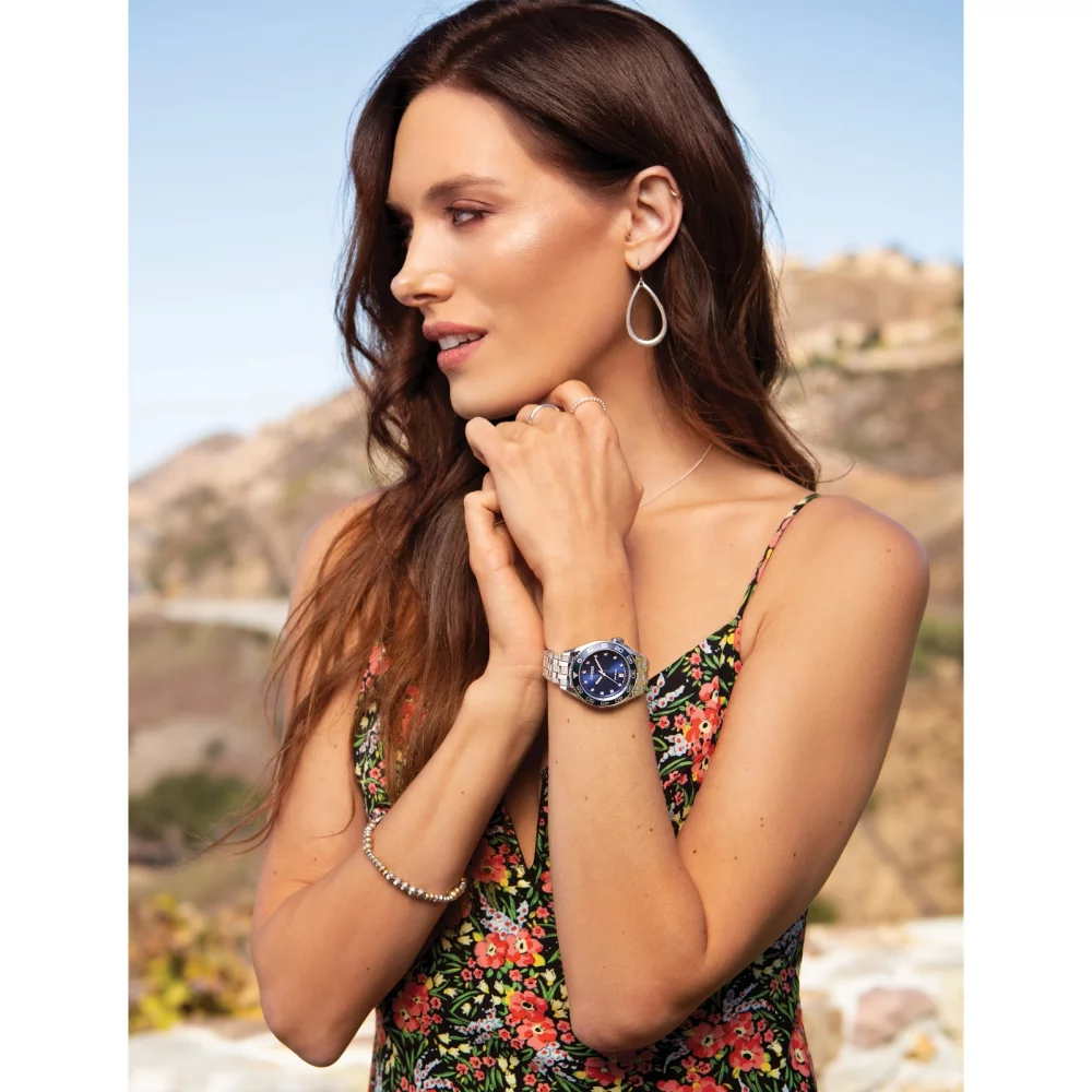 Montre Citizen® Carson pour femmes en argent avec cadran rond bleu