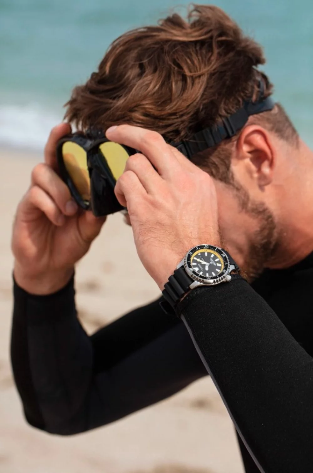 Montre Citizen® Promaster Dive Automatic Collection pour homme avec accents jaunes.