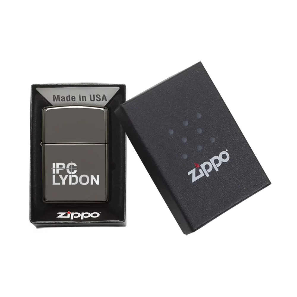 Briquet Zippo® Windproof noir classique à finition brillante High Polish Black Ice®