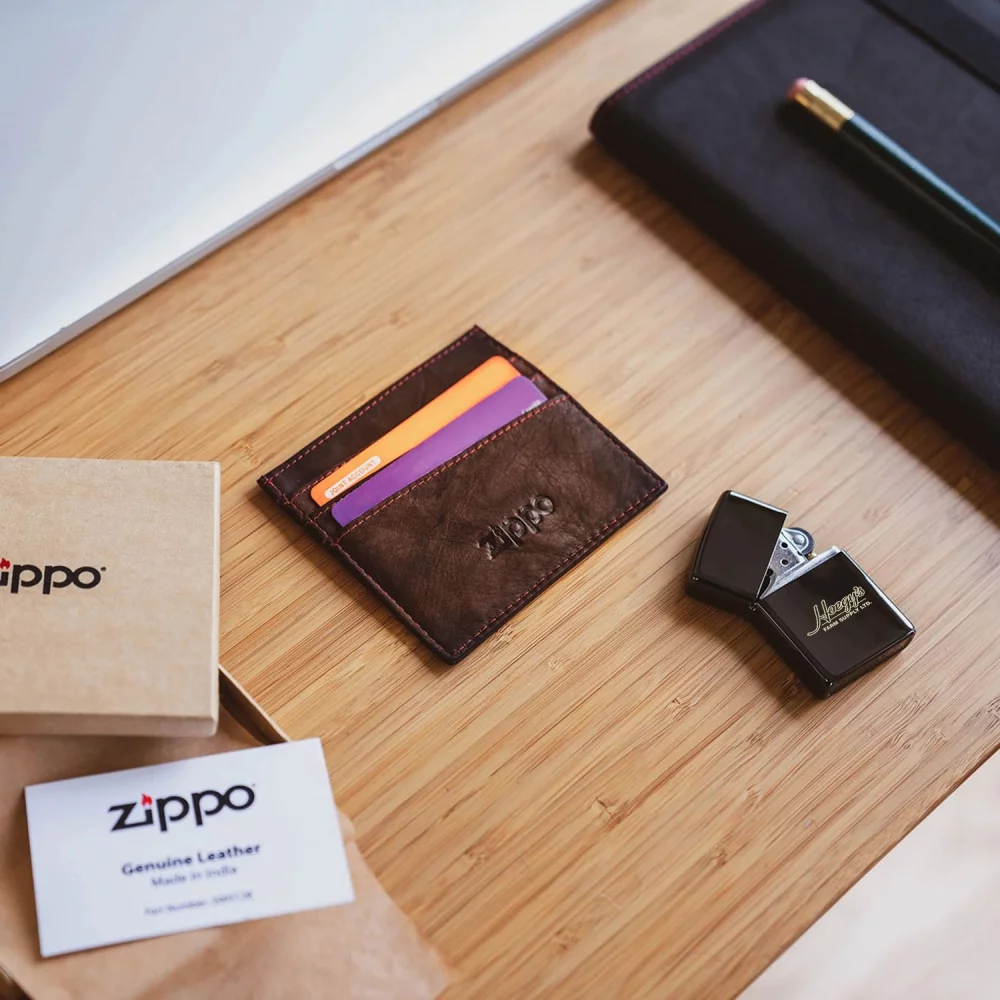 Briquet Zippo® coupe-vent noir hautement poli
