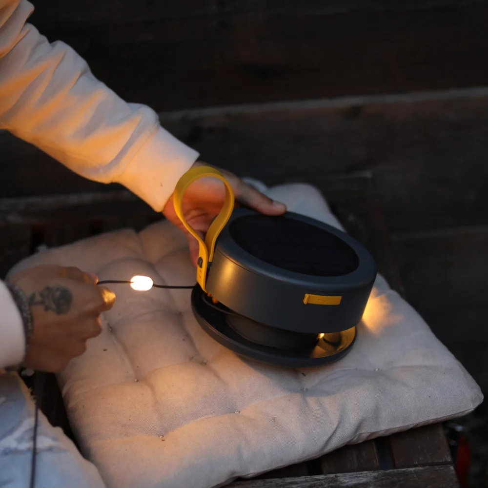 Luci Solar String Lights + Detachable Power Hub