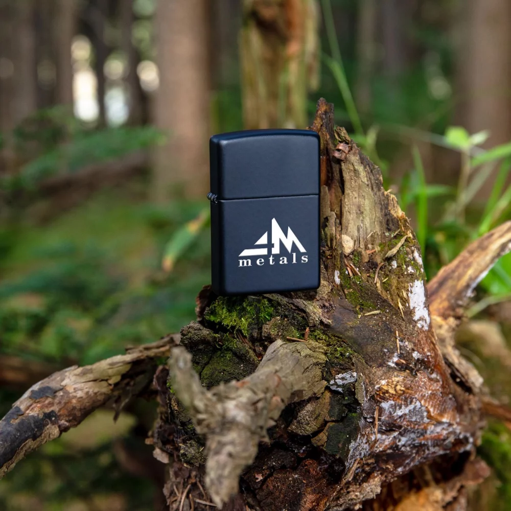 Briquet Zippo® noir mat coupe-vent