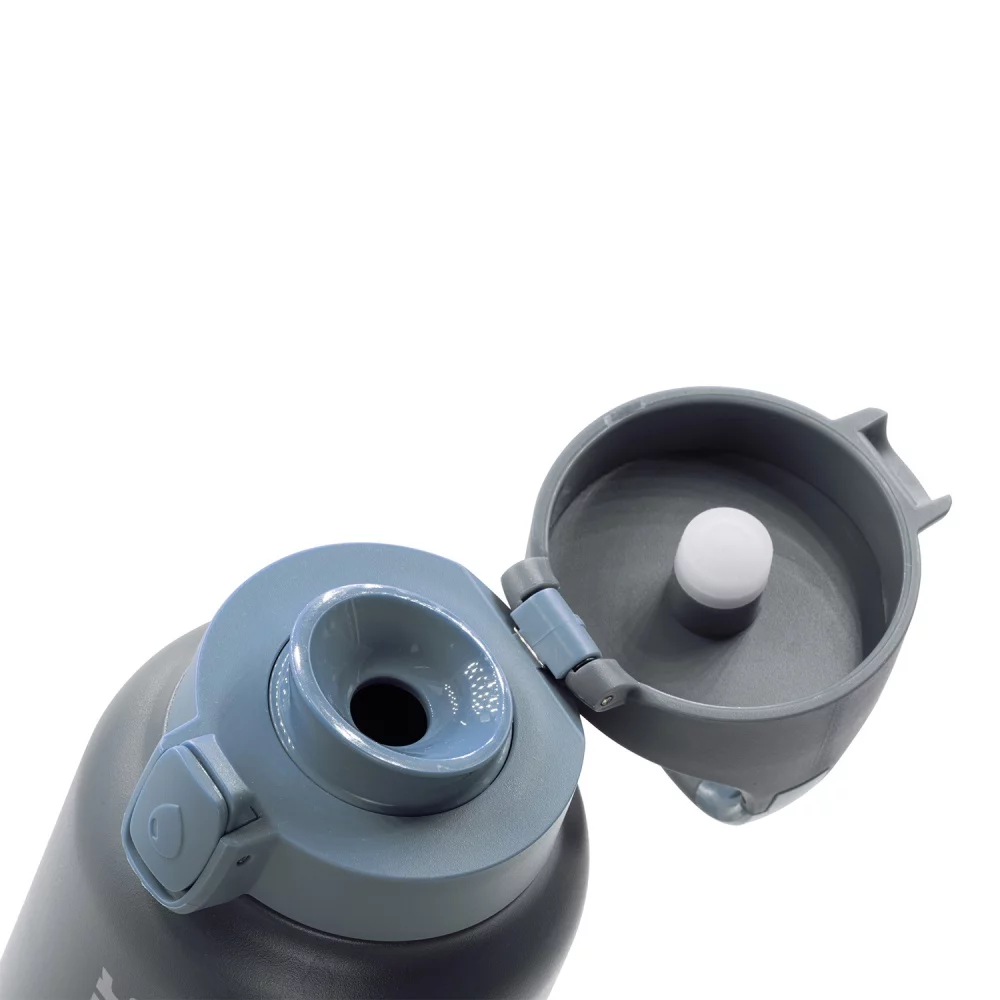 Vapur® Chill 20oz Insulated Water Bottle Graphite Grey with Blue Steel Trim