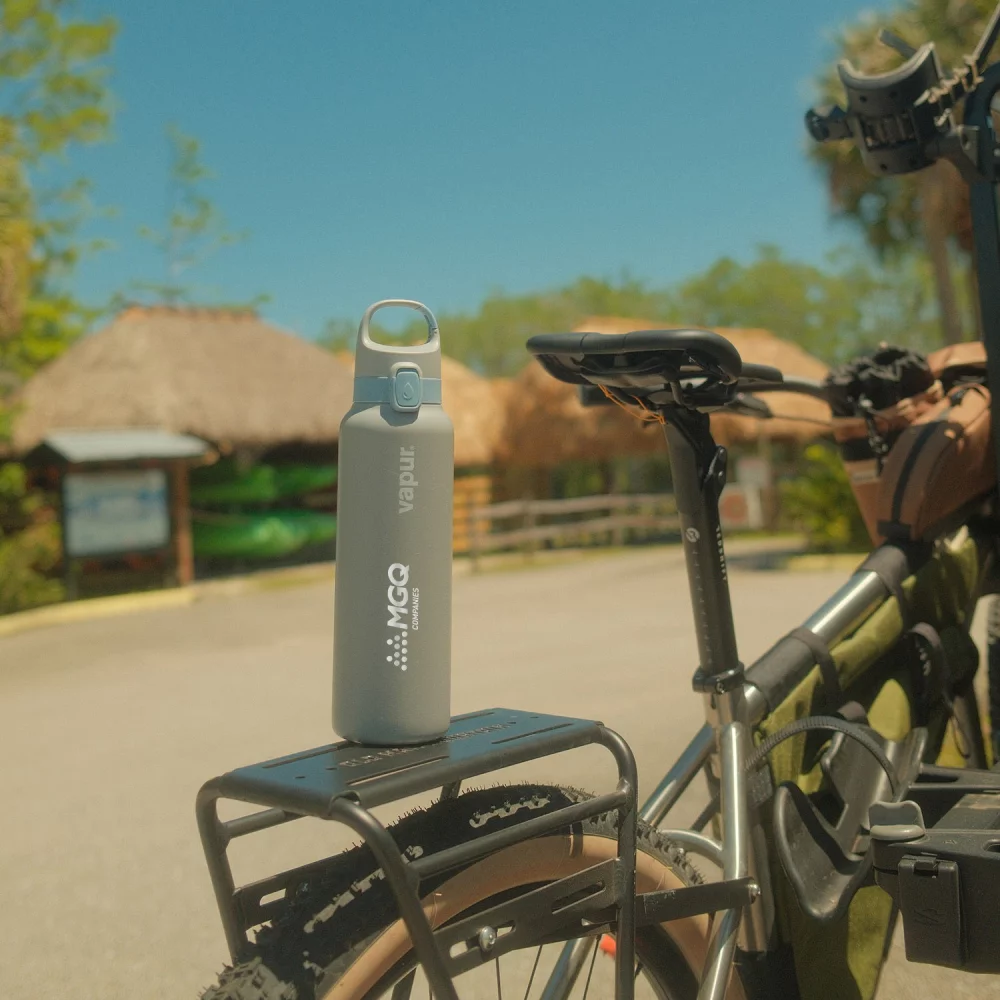 Vapur® Chill 20oz Insulated Water Bottle Graphite Grey with Blue Steel Trim