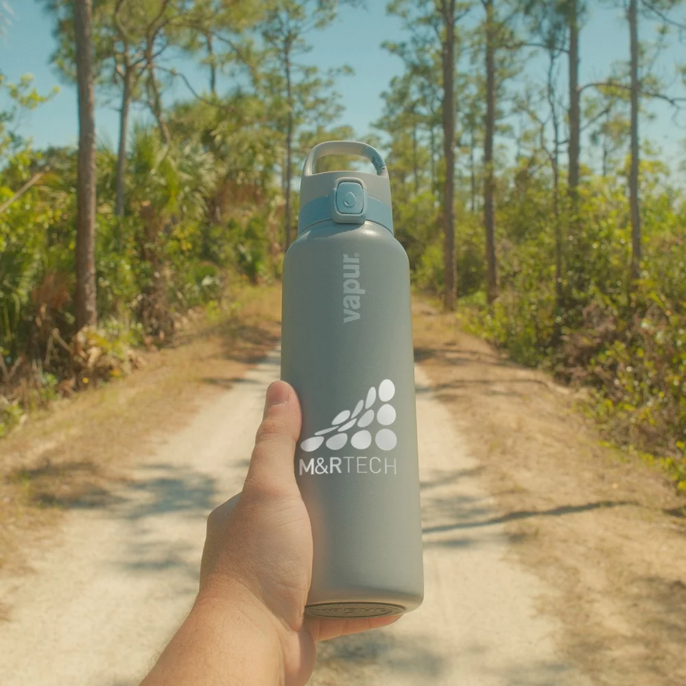 Vapur® Chill 20oz Insulated Water Bottle Graphite Grey with Blue Steel Trim