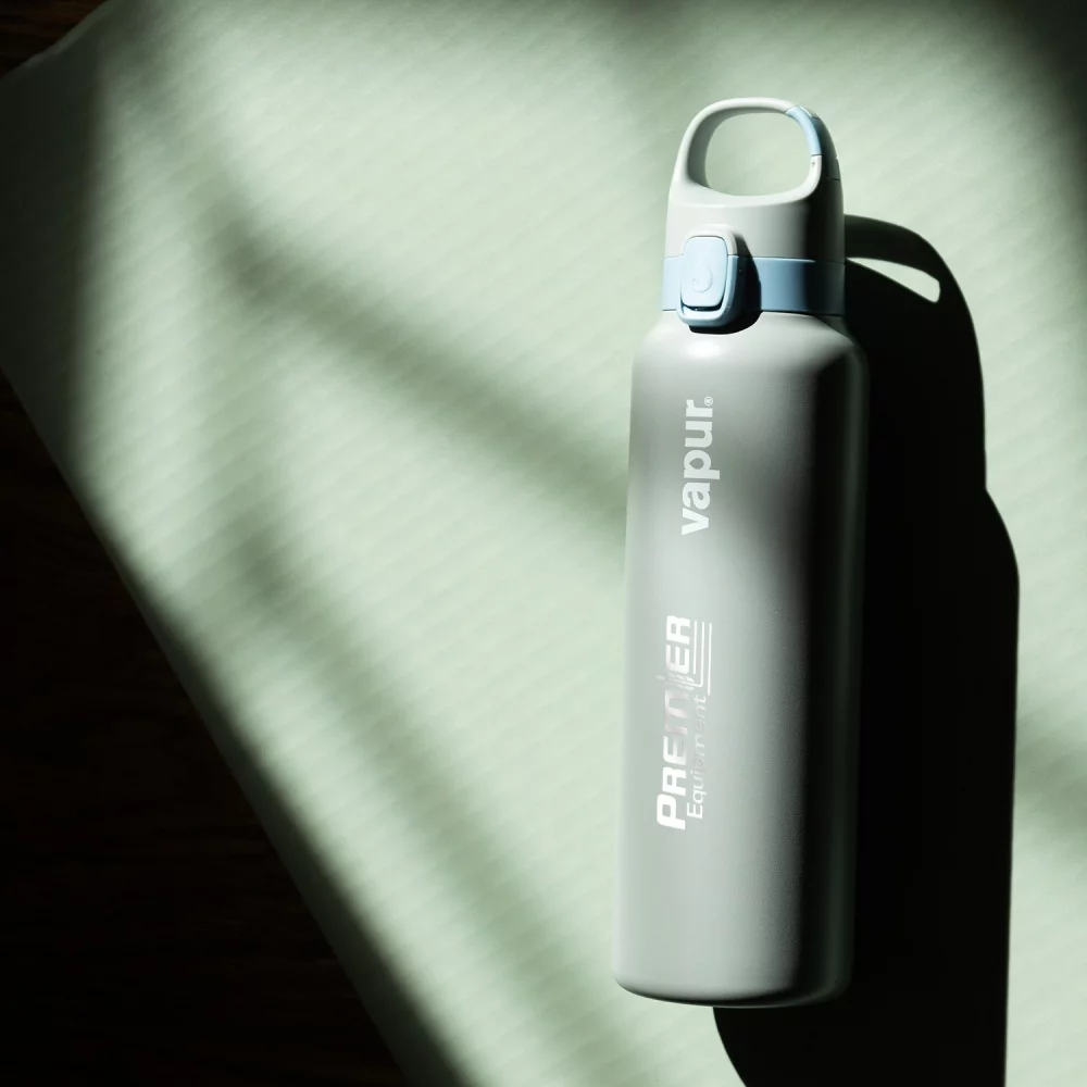 Vapur® Chill 20oz Insulated Water Bottle Graphite Grey with Blue Steel Trim