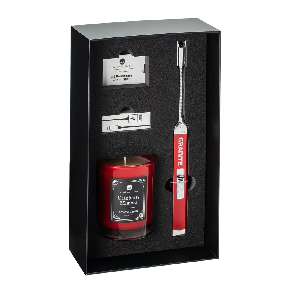 Ensemble cadeau Zippo® Candy Apple Red avec allume-bougie rechargeable et bougie Cranberry Mimosa de 8 oz
