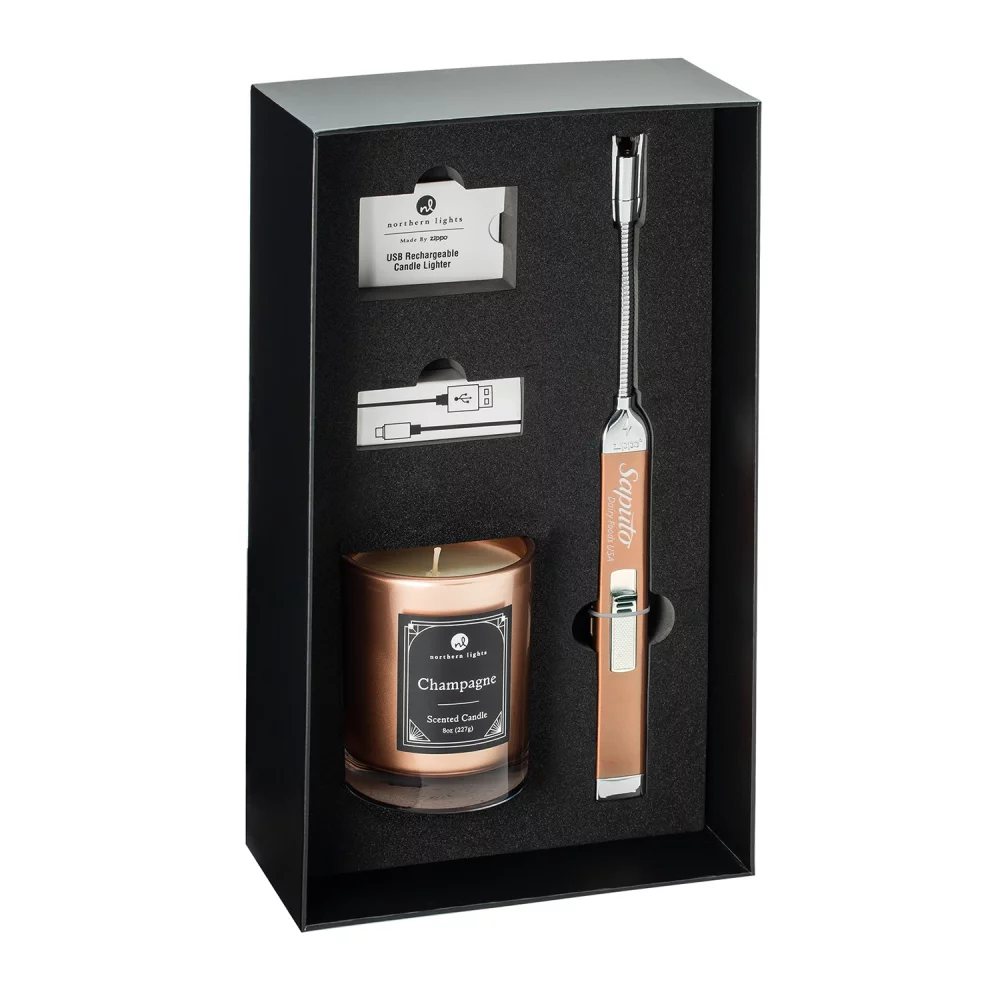 Ensemble cadeau allume-bougie rechargeable Zippo® Rose Gold et bougie de champagne de 8 oz