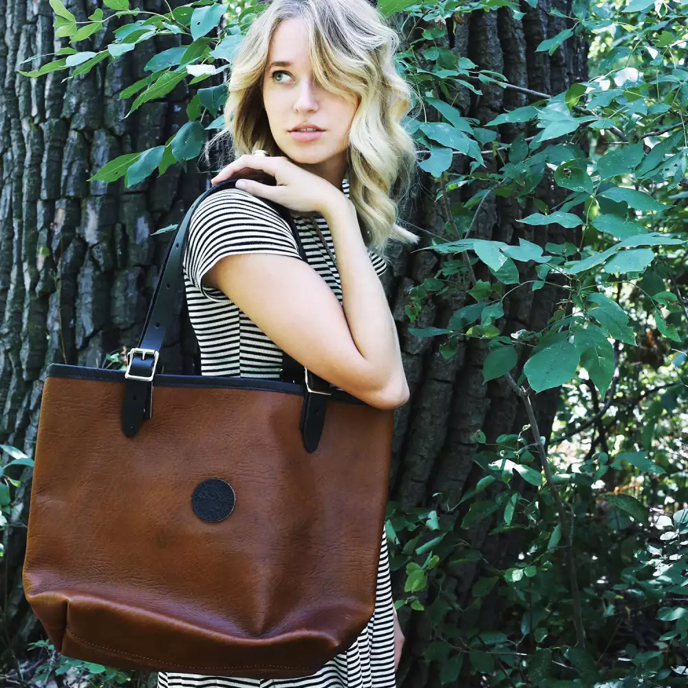 Sac de marché en cuir de bison Duluth Pack™