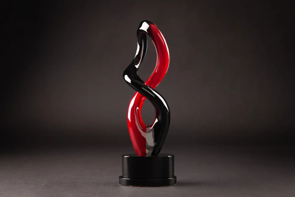 Sculpture en verre artistique Maldia avec socle