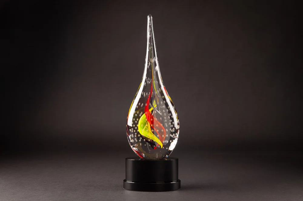 Sculpture en verre d'art Taurino avec base
