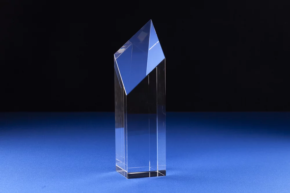 Crystal Sand Carved Diamond Award (10 x 2 1/2 x 2 1/2")