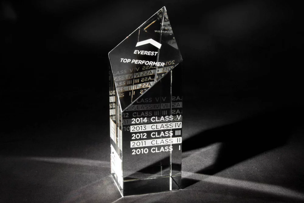 Crystal Sand Carved Diamond Award (8 x 2 1/2 x 2 1/2")