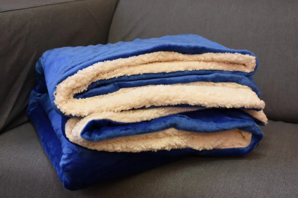 Deluxe Oversized Micro Mink Sherpa Blanket
