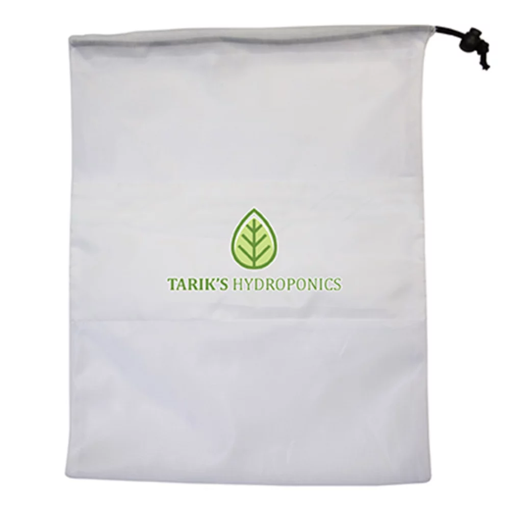 Rassemblez le petit sac en filet pour les produits.