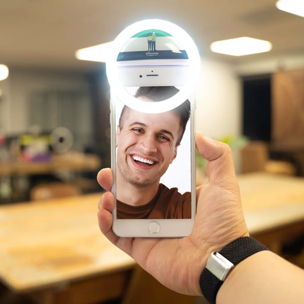 Lumière de téléphone portable pour selfie