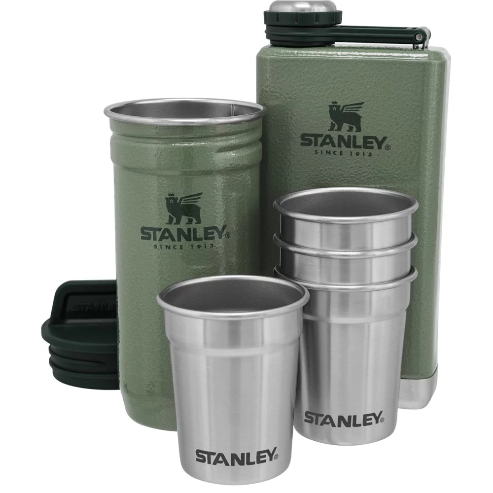 Flasque Stanley® Adventure de 8 oz avec support, ensemble de 4 verres doseurs en acier inoxydable de 2 oz, vert.
