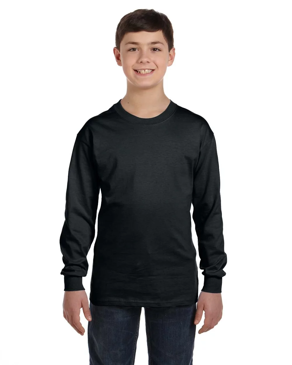 T-shirt à manches longues en coton épais pour jeunes de la marque Gildan.