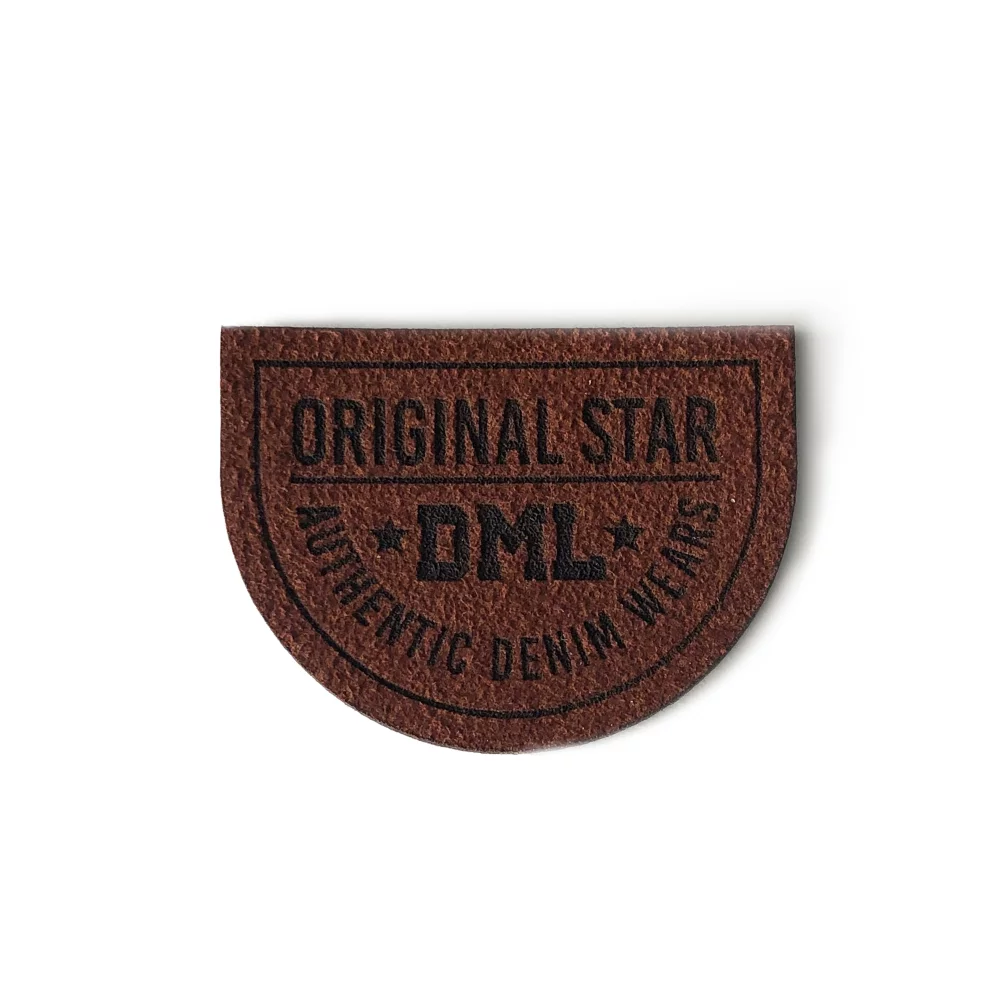 Écussons en daim gravés au laser (2 pouces)