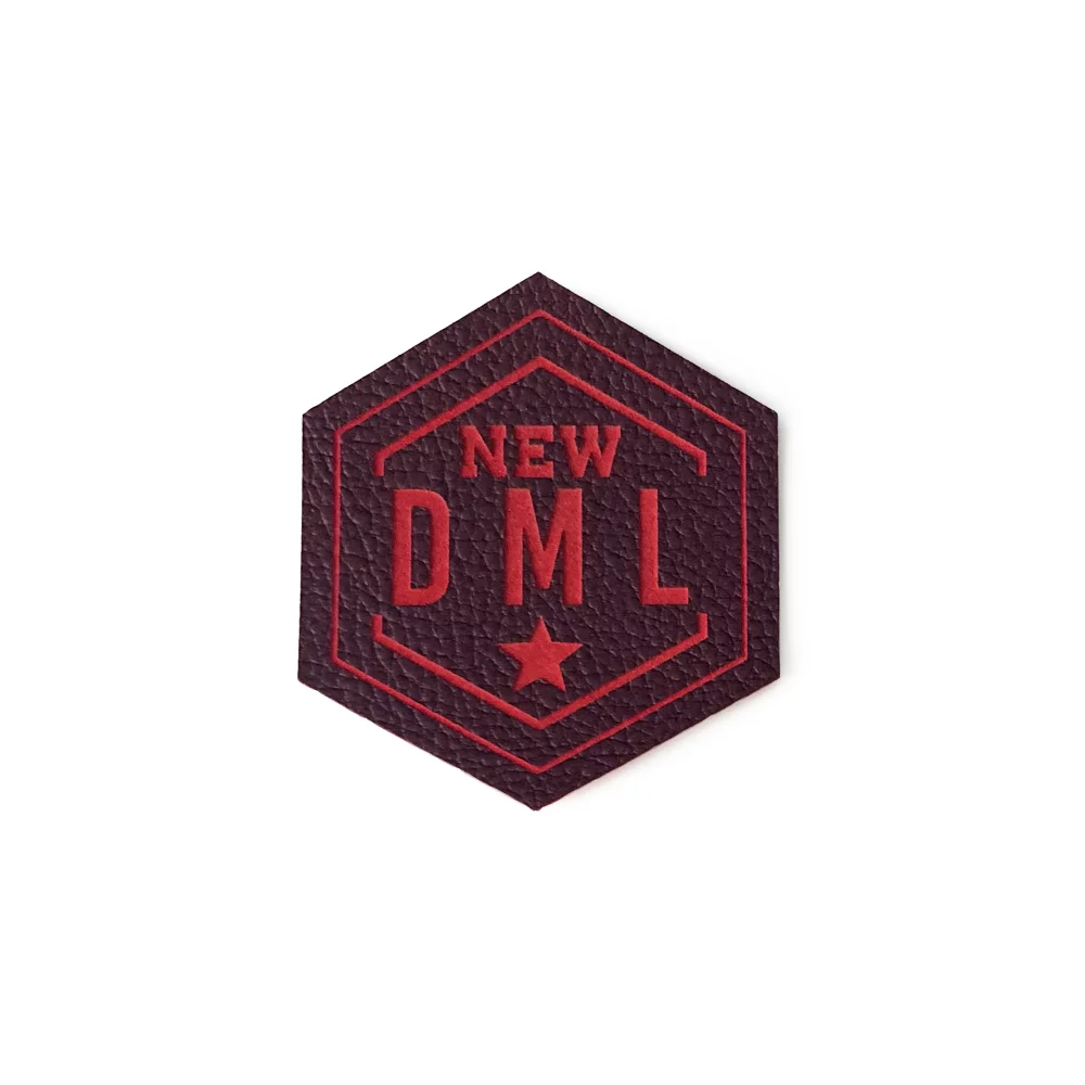 Écussons en simili cuir gravés au laser UNIK (3")