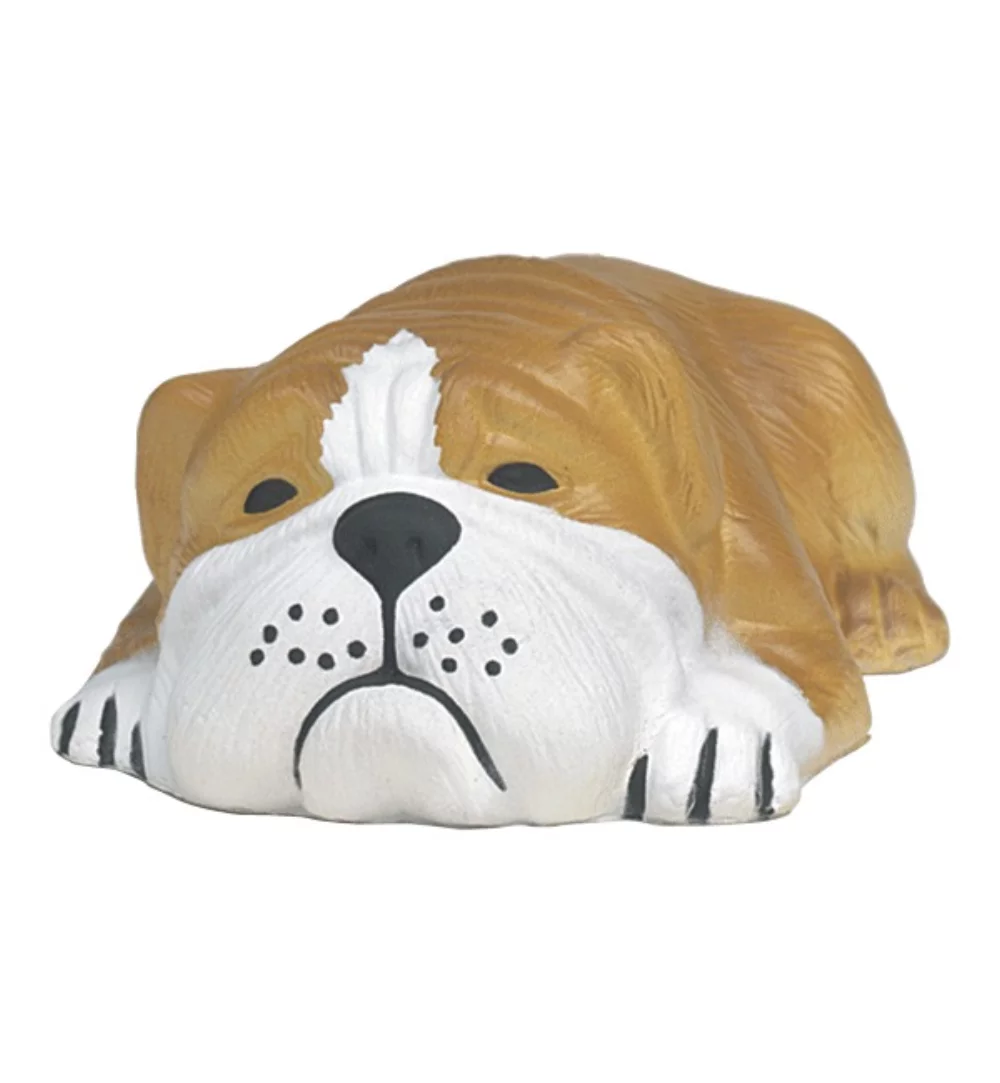 Chien couché soulageur de stress