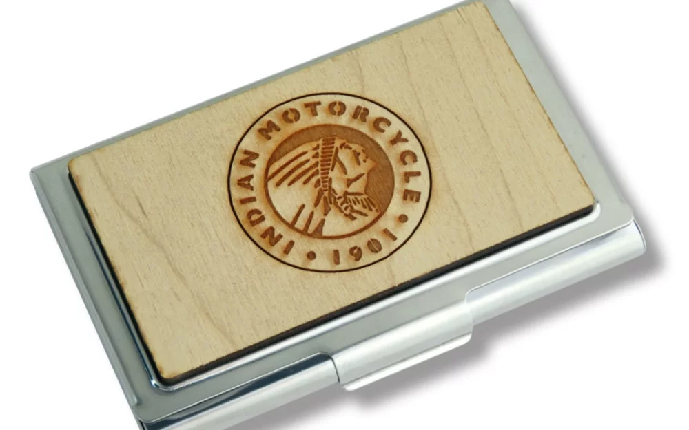 Porte-cartes de visite avec incrustation de bois