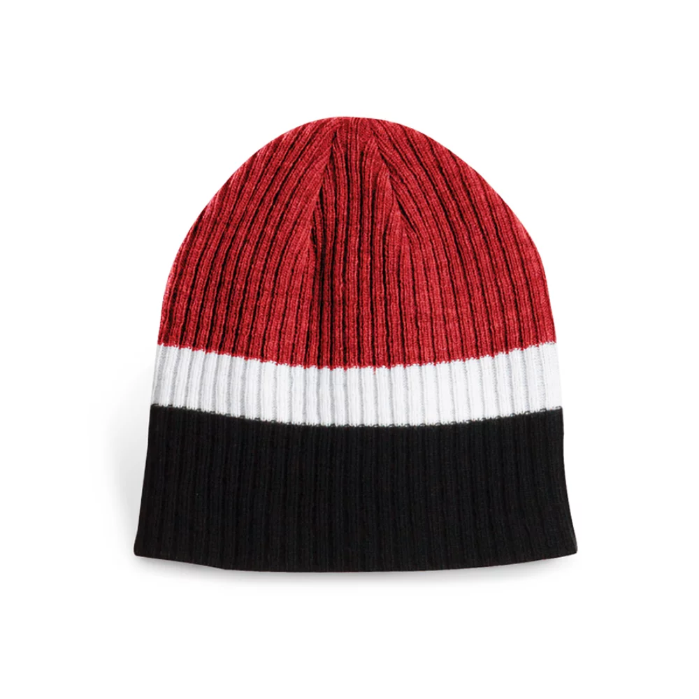 Bonnet en tricot double côtelé à torsades Penza