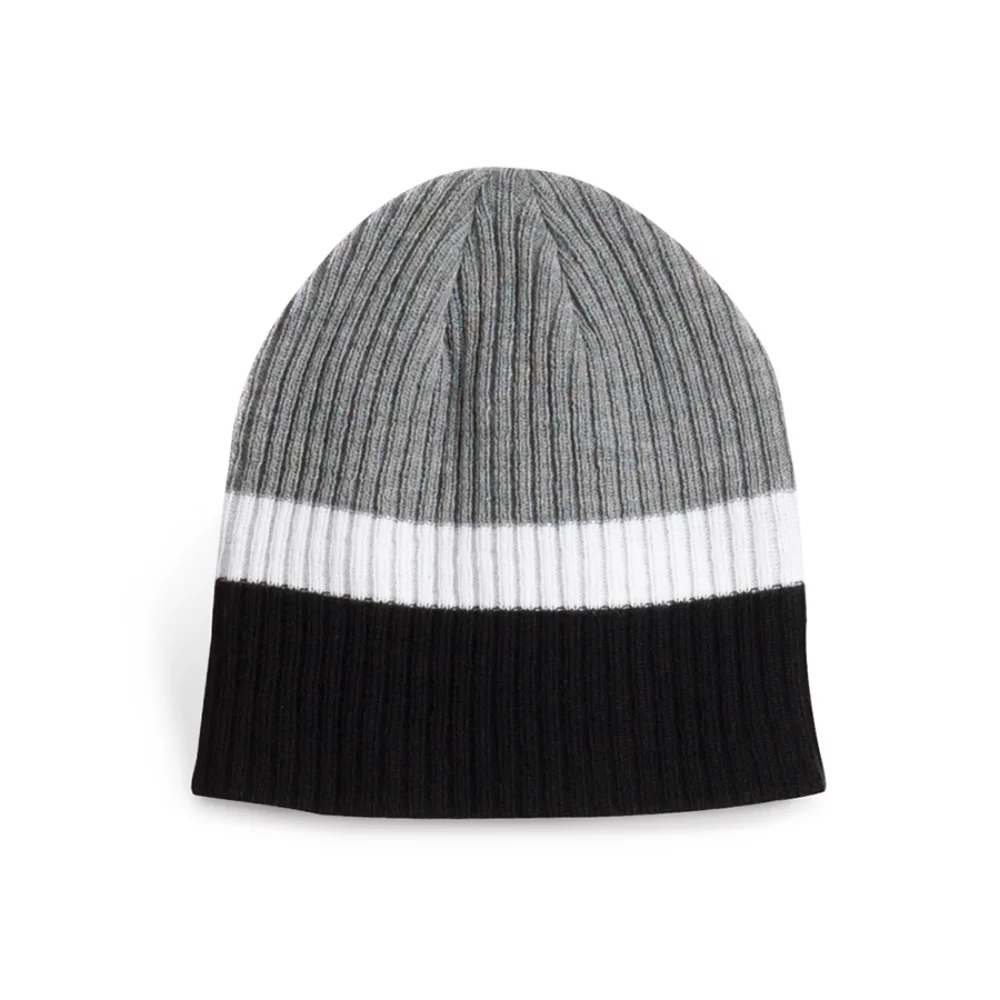 Bonnet en tricot double côtelé à torsades Penza
