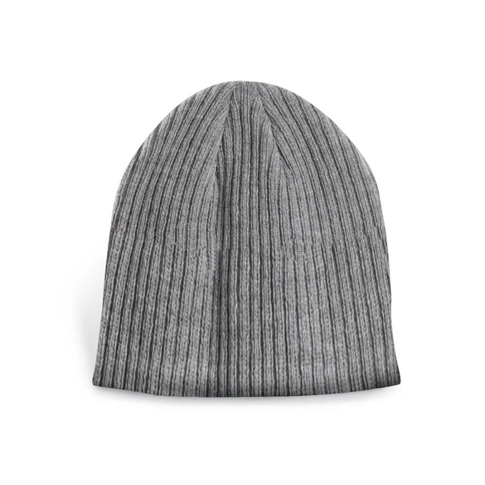 Bonnet en tricot double côtelé à torsades Penza