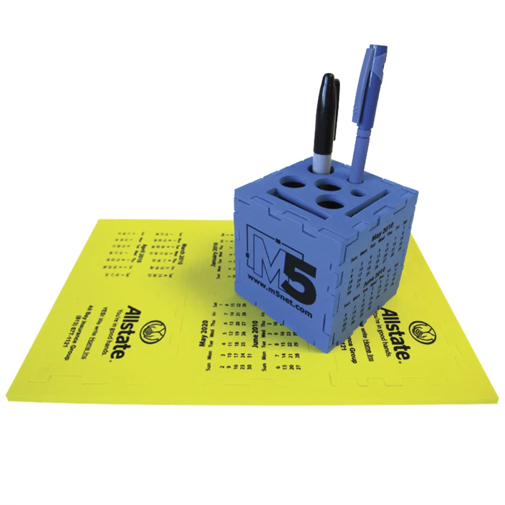 Cube puzzle de calendrier de 6 mois